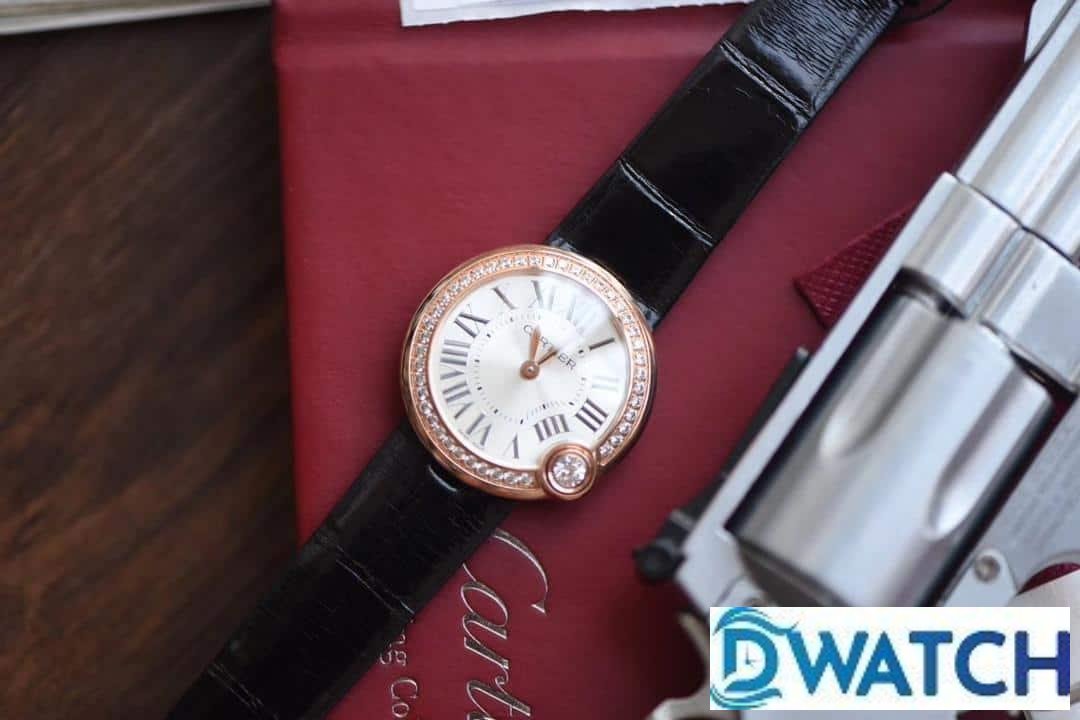 ĐỒNG HỒ NỮ CARTIER BALLON BLANC DE CARTIER WGBL0005 FAKE DÂY DA ĐEN 30MM ĐỒNG HỒ NỮ CARTIER BALLON BLANC DE CARTIER WGBL0005 FAKE DÂY DA ĐEN 30MM
