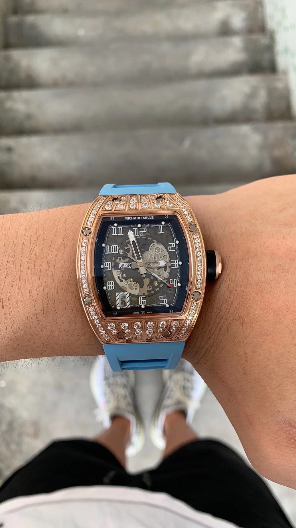 ĐỒNG HỒ NAM RICHARD MILLE RM010 FAKE CAO CẤP DÂY CAO SU MÀU XANH 41MM ĐỒNG HỒ NAM RICHARD MILLE RM010 FAKE CAO CẤP DÂY CAO SU MÀU XANH 41MM