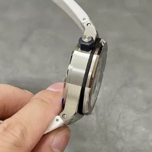 ĐỒNG HỒ AUDEMARS PIGUET ROYAL OAK OFFSHORE REPLICA CAO CẤP NHÀ MÁY APS 42MM 3 ĐỒNG HỒ AUDEMARS PIGUET ROYAL OAK OFFSHORE REPLICA CAO CẤP NHÀ MÁY APS 42MM