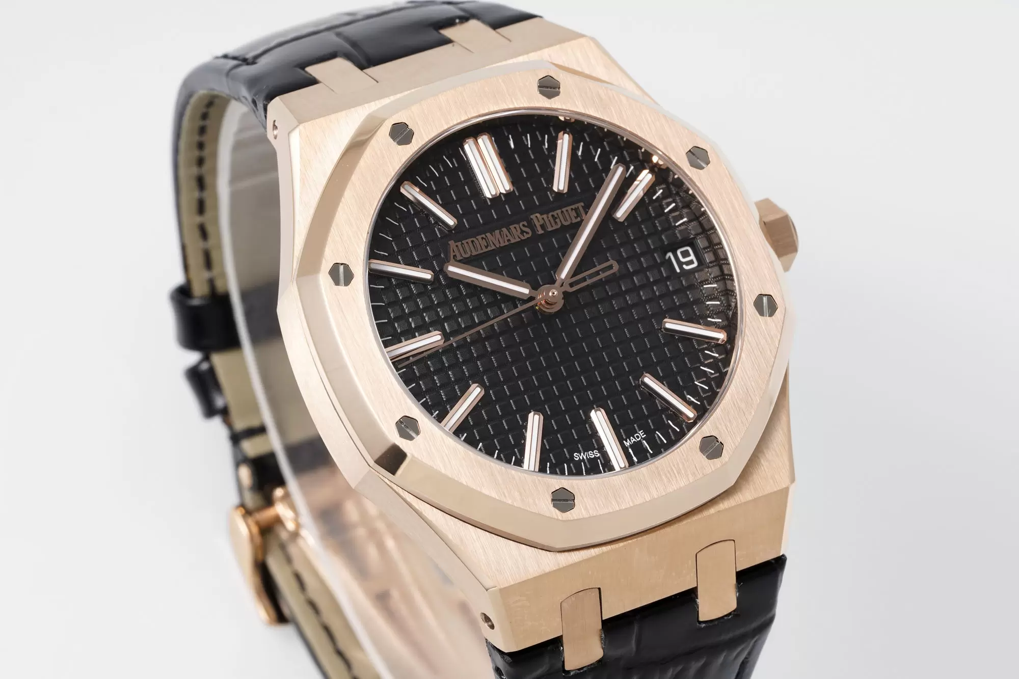 ĐỒNG HỒ AUDEMARS PIGUET ROYAL OAK REPLICA CAO CẤP NHÀ MÁY APS BLACK 41MM ĐỒNG HỒ AUDEMARS PIGUET ROYAL OAK REPLICA CAO CẤP NHÀ MÁY APS BLACK 41MM