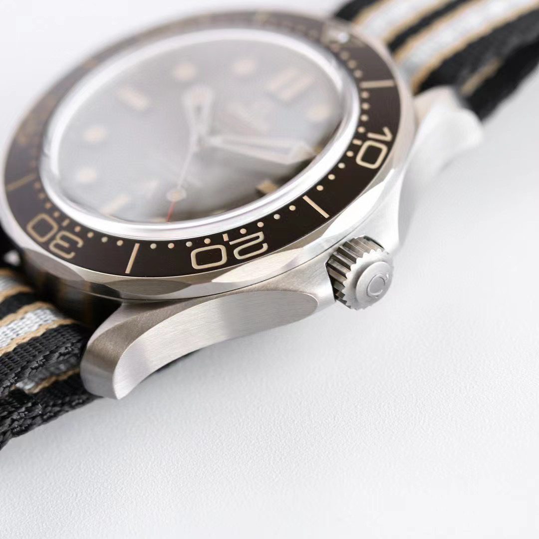 ĐỒNG HỒ NAM OMEGA SEAMASTER SUPER FAKE NHÀ MÁY OR FACTORY DÂY VẢI 42MM ĐỒNG HỒ NAM OMEGA SEAMASTER SUPER FAKE NHÀ MÁY OR FACTORY DÂY VẢI 42MM