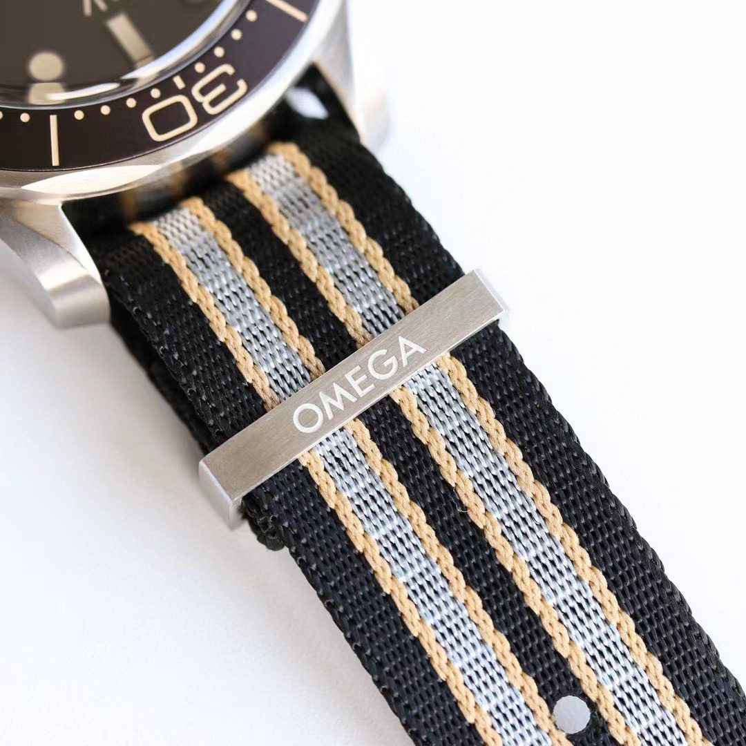 ĐỒNG HỒ NAM OMEGA SEAMASTER SUPER FAKE NHÀ MÁY OR FACTORY DÂY VẢI 42MM ĐỒNG HỒ NAM OMEGA SEAMASTER SUPER FAKE NHÀ MÁY OR FACTORY DÂY VẢI 42MM