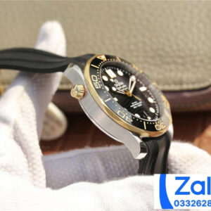 ĐỒNG HỒ NAM OMEGA SEAMASTER SUPER FAKE NHÀ MÁY OM DÂY CAO SU ĐEN 42MM 3 ĐỒNG HỒ NAM OMEGA SEAMASTER SUPER FAKE NHÀ MÁY OM DÂY CAO SU ĐEN 42MM