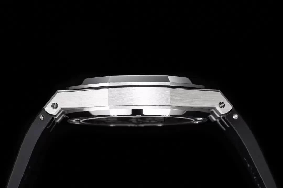 ĐỒNG HỒ AUDEMARS PIGUET ROYAL OAK REPLICA 11 NHÀ MÁY R8 DÂY CAO SU 41MM ĐỒNG HỒ AUDEMARS PIGUET ROYAL OAK REPLICA 11 NHÀ MÁY R8 DÂY CAO SU 41MM