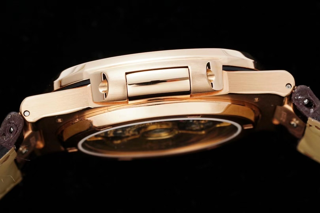 ĐỒNG HỒ PATEK PHILIPPE 5711 NAUTILUS ROSE GOLD ĐÍNH ĐÁ REPLICA 11 GS 40MM (8) ĐỒNG HỒ PATEK PHILIPPE 5711 NAUTILUS ROSE GOLD ĐÍNH ĐÁ REPLICA 11 GS 40MM (8)