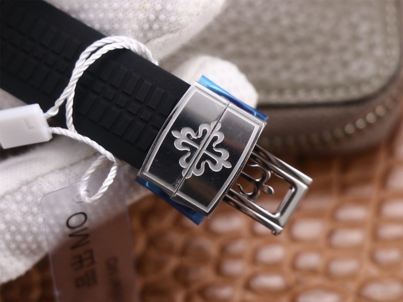 ĐỒNG HỒ PATEK PHILIPPE AQUANAUT 5968A REPLICA 11 DÂY CAO SU ZF FACTORY 42 (8) ĐỒNG HỒ PATEK PHILIPPE AQUANAUT 5968A REPLICA 11 DÂY CAO SU ZF FACTORY 42 (8)