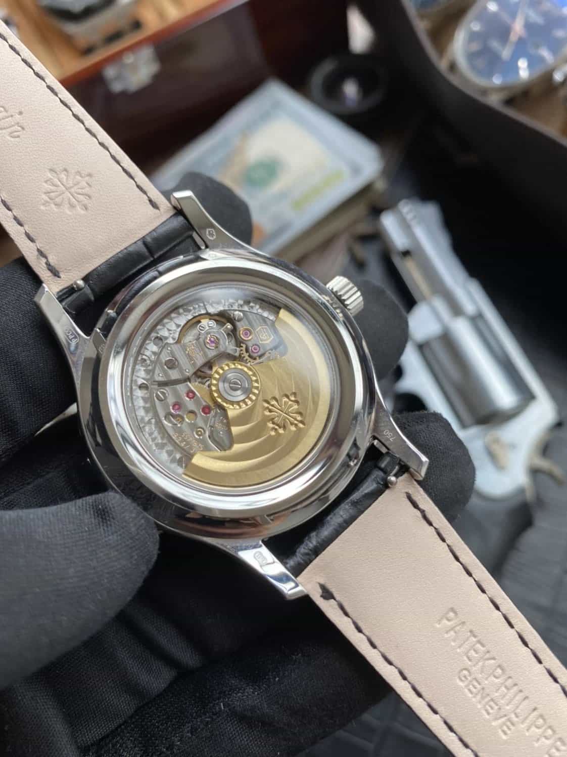 ĐỒNG HỒ PATEK PHILIPPE CALATRAVA 5205G REPLICA 11 NAM DÂY DA GR FACTORY 40MM (3) ĐỒNG HỒ PATEK PHILIPPE CALATRAVA 5205G REPLICA 11 NAM DÂY DA GR FACTORY 40MM (3)