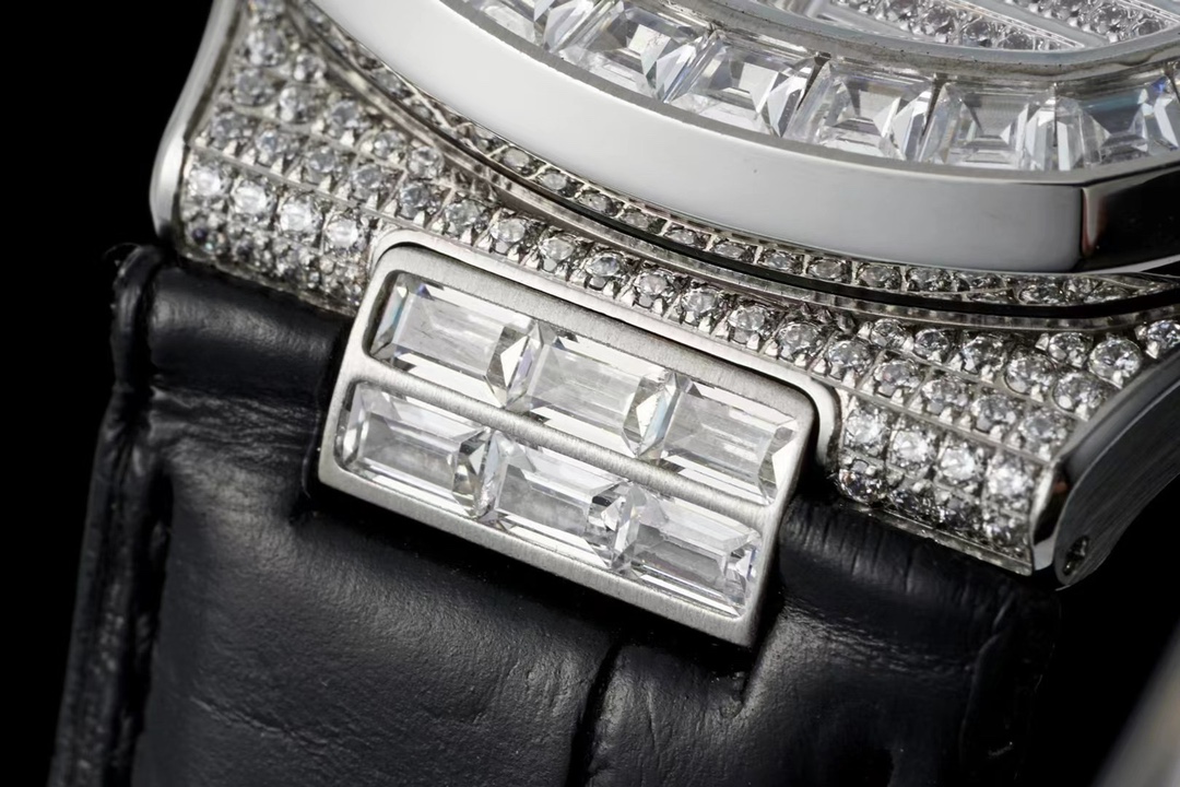 ĐỒNG HỒ PATEK PHILIPPE NAM 5711 NAUTILUS ĐÍNH ĐÁ REPLICA 11 GS FACTORY 40MM (3) ĐỒNG HỒ PATEK PHILIPPE NAM 5711 NAUTILUS ĐÍNH ĐÁ REPLICA 11 GS FACTORY 40MM (3)