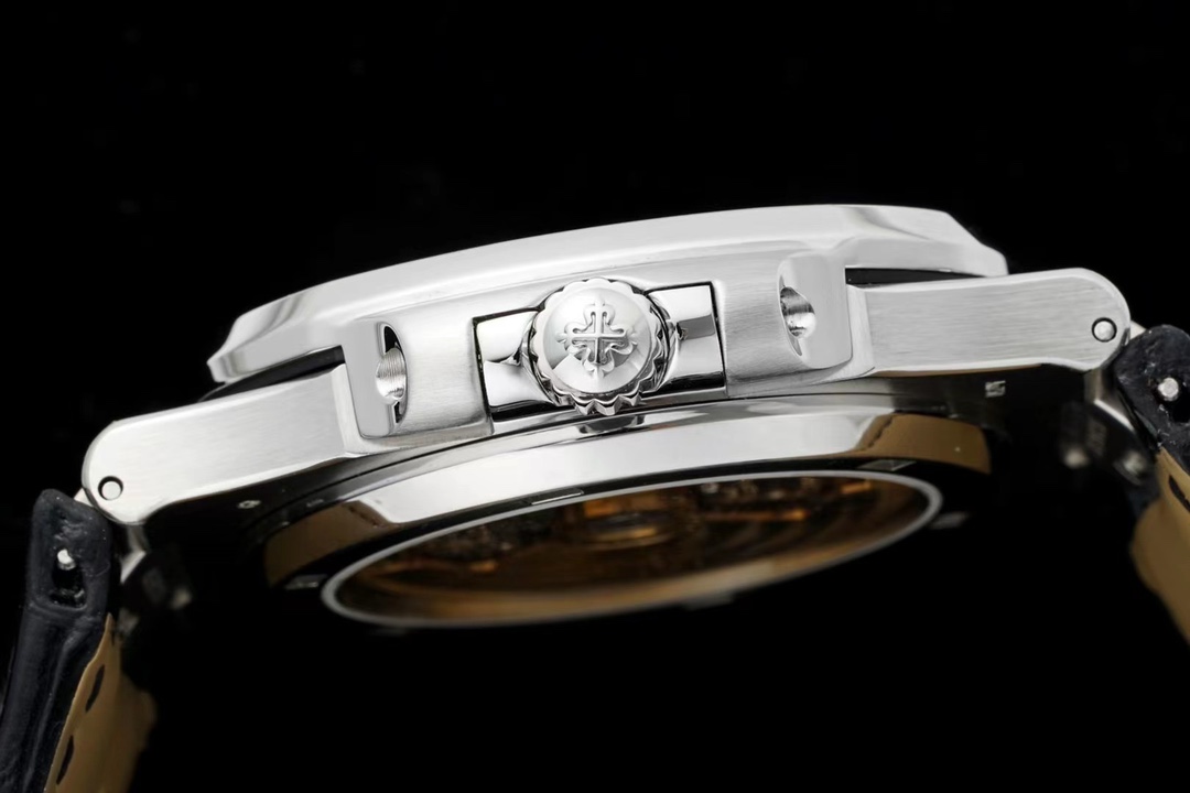 ĐỒNG HỒ PATEK PHILIPPE NAM 5711 NAUTILUS ĐÍNH ĐÁ REPLICA 11 GS FACTORY 40MM (4) ĐỒNG HỒ PATEK PHILIPPE NAM 5711 NAUTILUS ĐÍNH ĐÁ REPLICA 11 GS FACTORY 40MM (4)
