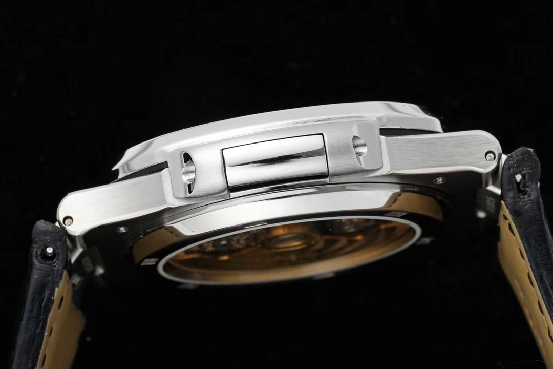 ĐỒNG HỒ PATEK PHILIPPE NAM 5711 NAUTILUS ĐÍNH ĐÁ REPLICA 11 GS FACTORY 40MM (5) ĐỒNG HỒ PATEK PHILIPPE NAM 5711 NAUTILUS ĐÍNH ĐÁ REPLICA 11 GS FACTORY 40MM (5)