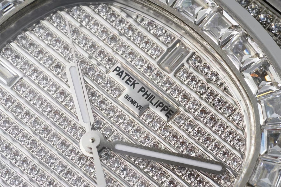 ĐỒNG HỒ PATEK PHILIPPE NAM 5711 NAUTILUS ĐÍNH ĐÁ REPLICA 11 GS FACTORY 40MM (8) ĐỒNG HỒ PATEK PHILIPPE NAM 5711 NAUTILUS ĐÍNH ĐÁ REPLICA 11 GS FACTORY 40MM (8)