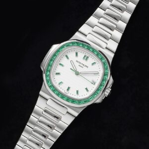 PATEK PHILIPPE NAUTILUS 5723 BEST COPIES WATCHES WHITE DIAL EMERAL GEM GR FACTORY 40MM 4 ĐỒNG HỒ PATEK PHILIPPE NAUTILUS 5711 REPLICA 11 BEZEL LỤC BẢO 3K FACTORY 40MM (8)