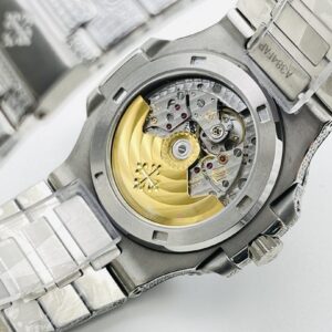 PATEK PHILIPPE NAUTILUS 5711 BEST REPLICA WATCHES RHINESTONE FULL GEM R8 FACTORY 40MM 5 ĐỒNG HỒ PATEK PHILIPPE NAUTILUS 5711 REPLICA 11 ĐÍNH FULL ĐÁ R8 FACTORY 40MM (6)