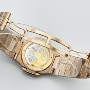 PATEK PHILIPPE NAUTILUS 5711 BEST COPIES WATCHES ROSE GOLD RHINESTONE FULL GEM R8 FACTORY 40MM 6 ĐỒNG HỒ PATEK PHILIPPE NAUTILUS 5711 REPLICA 11 ROSE GOLD FULL ĐÁ R8 40MM (7)