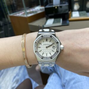 ĐỒNG HỒ AUDEMARS PIGUET ROYAL OAK OFFSHORE 675040SK FAKE 11 MÀU TRẮNG 37MM 5 ĐỒNG HỒ AUDEMARS PIGUET ROYAL OAK OFSHORE 675040SK FAKE 11 MÀU TRẮNG 37MM