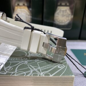 ĐỒNG HỒ AUDEMARS PIGUET ROYAL OAK OFFSHORE 675040SK FAKE 11 MÀU TRẮNG 37MM 3 ĐỒNG HỒ AUDEMARS PIGUET ROYAL OAK OFSHORE 675040SK FAKE 11 MÀU TRẮNG 37MM