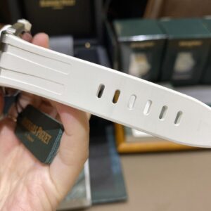 ĐỒNG HỒ AUDEMARS PIGUET ROYAL OAK OFFSHORE 675040SK FAKE 11 MÀU TRẮNG 37MM 4 ĐỒNG HỒ AUDEMARS PIGUET ROYAL OAK OFSHORE 675040SK FAKE 11 MÀU TRẮNG 37MM