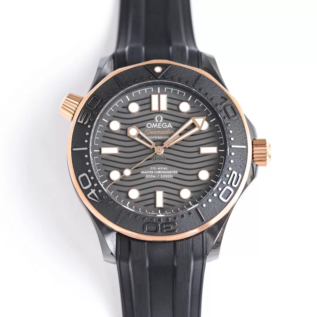 ĐỒNG HỒ NAM OMEGA SEAMASTER REPLCIA 11 NHÀ MÁY OR MẶT SỐ GỢN SÓNG 43MM ĐỒNG HỒ NAM OMEGA SEAMASTER REPLCIA 11 NHÀ MÁY OR MẶT SỐ GỢN SÓNG 43MM