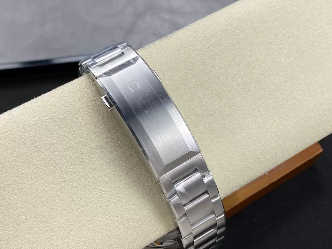 ĐỒNG HỒ NAM OMEGA SEAMASTER SUPER FAKE NHÀ MÁY VS BEZEL MÀU CAM 45.5MM ĐỒNG HỒ NAM OMEGA SEAMASTER SUPER FAKE NHÀ MÁY VS BEZEL MÀU CAM 45.5MM