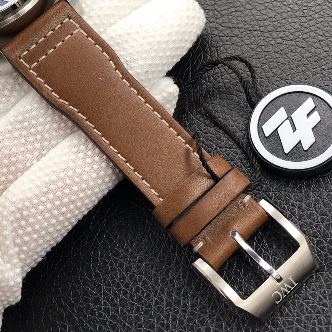 ĐỒNG HỒ IWC PILOT'S IW377714 SUPER FAKE NHÀ MÁY ZF FACTORY 43MM ĐỒNG HỒ IWC PILOT'S IW377714 SUPER FAKE NHÀ MÁY ZF FACTORY 43MM