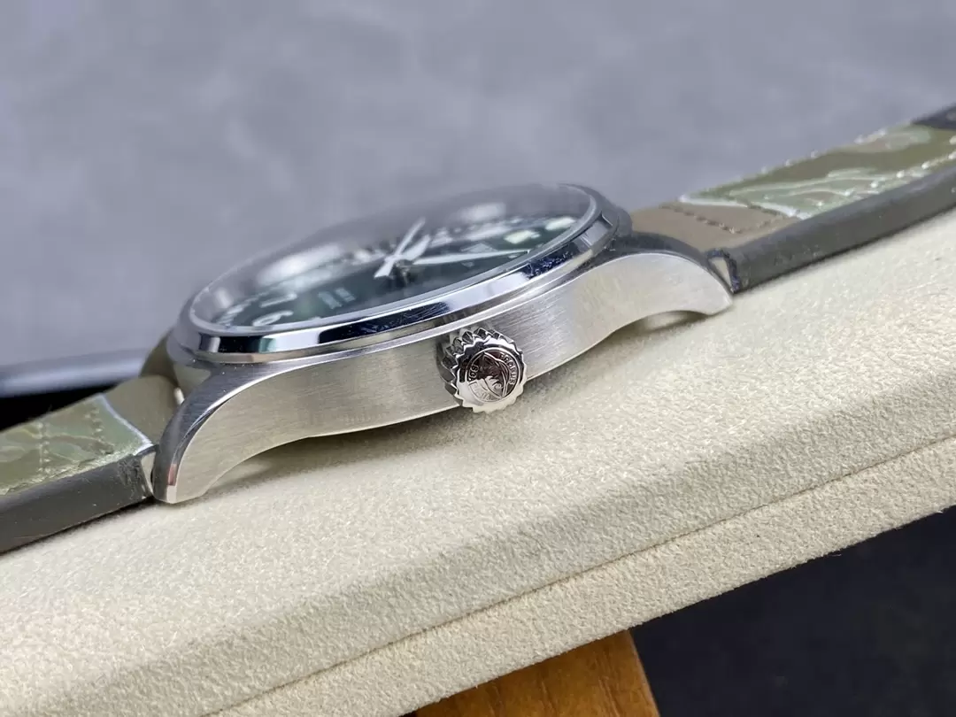 ĐỒNG HỒ IWC PILOTS IW328205 SUPER FAKE NHÀ MÁY M+ FACTORY DÂY DA 40MM (6) ĐỒNG HỒ IWC PILOT'S IW328205 SUPER FAKE NHÀ MÁY M+ FACTORY DÂY DA 40MM