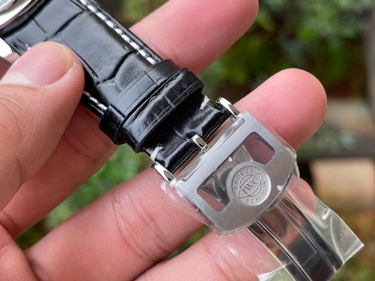 ĐỒNG HỒ IWC PORTUGIESER CONSTANT-FORCE TOURBILLON REPLICA NHÀ MÁY IWC 44MM (5) ĐỒNG HỒ IWC PORTUGIESER CONSTANT-FORCE TOURBILLON REPLICA NHÀ MÁY IWC 44MM