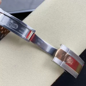 ROLEX DATEJUST 126231 COPIES WATCHES TWO TONE CHOCOLATE DIAL VS FACTORY 36MM 8 ĐỒNG HỒ ROLEX DATEJUST 126231 DEMI MẶT CHOCOLATE REPLICA 11 VS FACTORY 36MM (1)