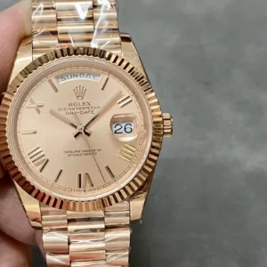 ROLEX DAY-DATE 228235 GOOD IMITATION WATCHES ROSE GOLD DIAL ROSE GOLD PLATE ROMAN HOURS GM FACTORY 40MM 2 ĐỒNG HỒ ROLEX DAY-DATE 228235 REPLICA 11 THÉP VONFRAM ROSE GOLD GMF 40MM (1)