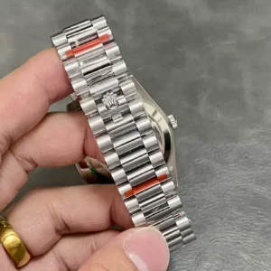 ROLEX DAY-DATE 228236 REPLICA WATCHES METEOR DIAL RHINESTONES BAGUETTE STEEL VONFRAM GM FACTORY 41MM 4 ĐỒNG HỒ ROLEX DAY-DATE 228236 REPLICA 11 THÉP VONFRAM MẶT THIÊN THẠCH GMF 41MM (1)