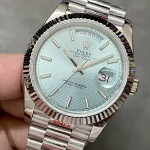 ROLEX DAY-DATE 228236 BEST COPIES WATCHES ICE BLUE MESH DIAL STEEL INDEX HOURS VONFRAM GM FACTORY 41MM 5 ĐỒNG HỒ ROLEX DAY-DATE 228236 REPLICA 11 THÉP VONFRAM NIỀNG KHÍA MẶT XANH GMF 41MM (1)