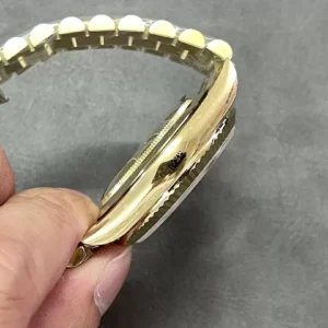 ROLEX DAY-DATE 228238 COPIES WATCHES BLACK DIAL INDEX HOURS GOLD PLATE GM FACTORY 41MM 6 ĐỒNG HỒ ROLEX DAY-DATE 228238 REPLICA 11 THÉP VONFRAM MẶT ĐEN SỐ DẠ QUANG GMF 41MM (1)