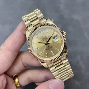 ROLEX DAY-DATE 228238 GOOD IMITATION WATCH GOLD DIAL RHINESTONE BAGUETTE GOLD PLATE GM FACTORY 41MM 2 ĐỒNG HỒ ROLEX DAY-DATE 228238 REPLICA 11 THÉP VONFRAM VÀNG GOLD CỌC SỐ ĐÁ GMF 41MM (1)