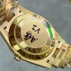 ROLEX DAY-DATE 228238 BEST REPLICA WATCHES WHITE DIAL ROMAN HOURS GOLD PLATE GM FACTORY 41MM 8 ĐỒNG HỒ ROLEX DAY-DATE 228238 REPLICA 11 THÉP VONFRAM VÀNG GOLD NIỀNG KHÍA GMF 41MM (1)