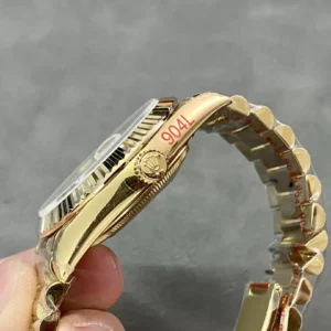 ROLEX DAY-DATE 228238 BEST REPLICA WATCHES WHITE DIAL ROMAN HOURS GOLD PLATE GM FACTORY 41MM 5 ĐỒNG HỒ ROLEX DAY-DATE 228238 REPLICA 11 THÉP VONFRAM VÀNG GOLD NIỀNG KHÍA GMF 41MM (1)