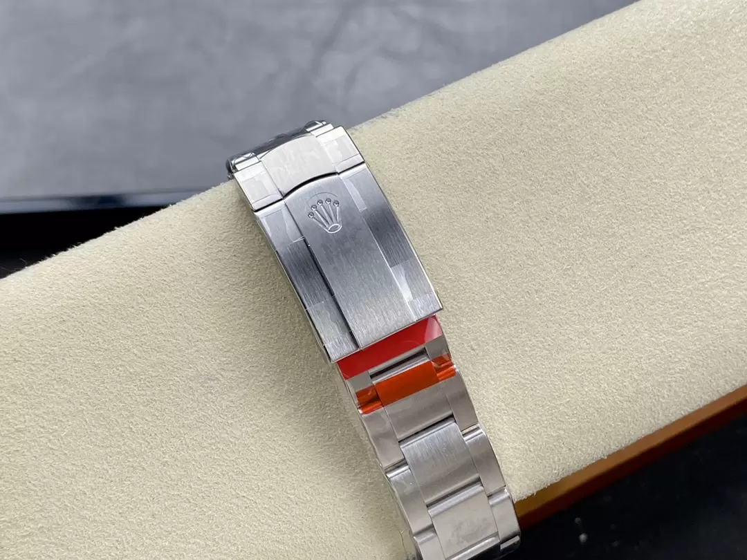 ĐỒNG HỒ ROLEX OYSTER PERPETUAL 126000 REPLICA 11 SỐ DẠ QUANG VS FACTORY 36MM (5) ĐỒNG HỒ ROLEX OYSTER PERPETUAL 126000 REPLICA 11 SỐ DẠ QUANG VS FACTORY 36MM (1)