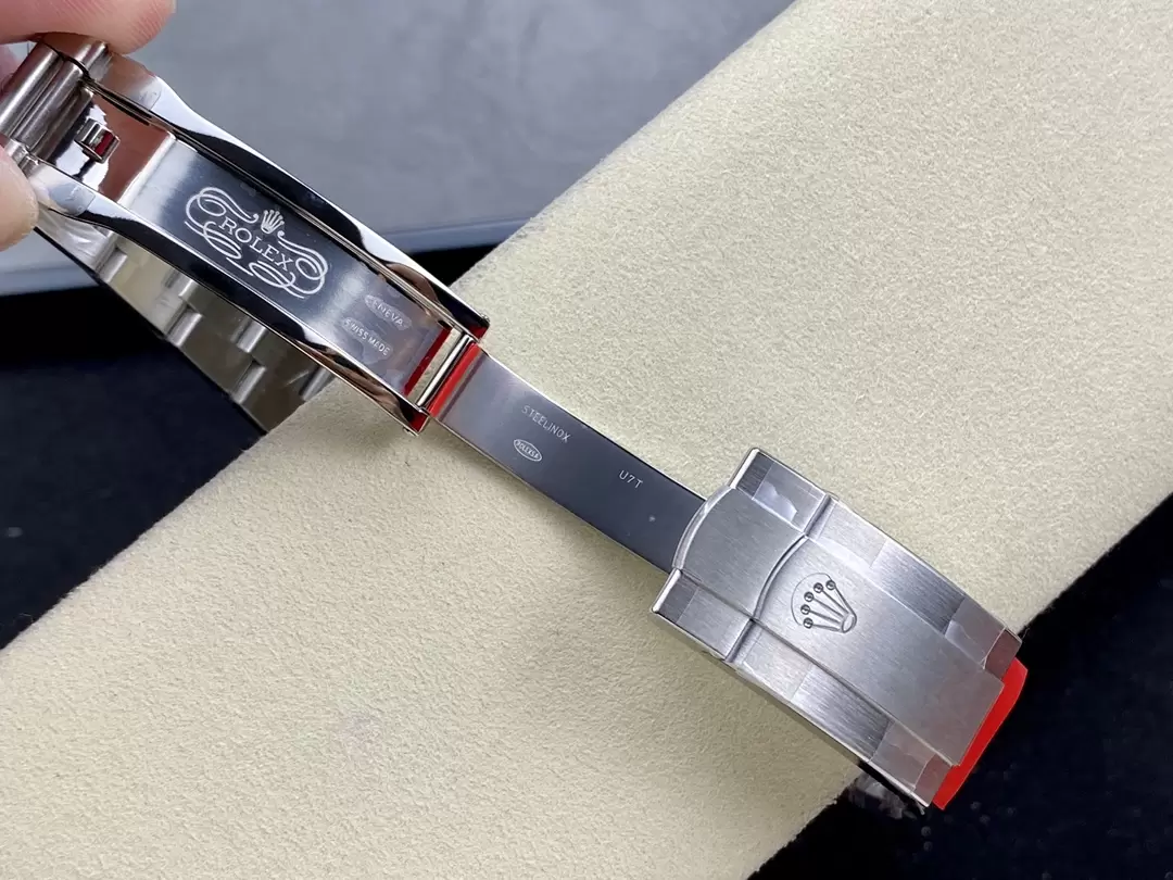 ĐỒNG HỒ ROLEX OYSTER PERPETUAL 126000 REPLICA 11 SỐ DẠ QUANG VS FACTORY 36MM (7) ĐỒNG HỒ ROLEX OYSTER PERPETUAL 126000 REPLICA 11 SỐ DẠ QUANG VS FACTORY 36MM (1)