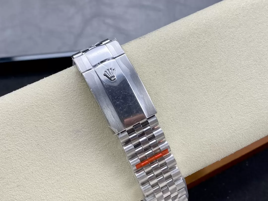 ĐỒNG HỒ ROLEX SKY DWELLER 336934 MẶT XANH LÁ REPLICA 11 TW FACTORY 42MM (5) ĐỒNG HỒ ROLEX SKY DWELLER 336934 MẶT XANH LÁ REPLICA 11 TW FACTORY 42MM (1)