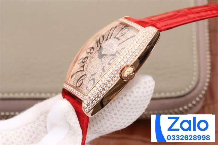ĐỒNG HỒ FRANCK MULLER NỮ MÀU ĐỎ REP 11 CAO CẤP MÁY CƠ THỤY SỸ 36MM (7) ĐỒNG HỒ FRANCK MULLER NỮ MÀU ĐỎ REP 11 CAO CẤP MÁY CƠ THỤY SỸ 36MM (2)