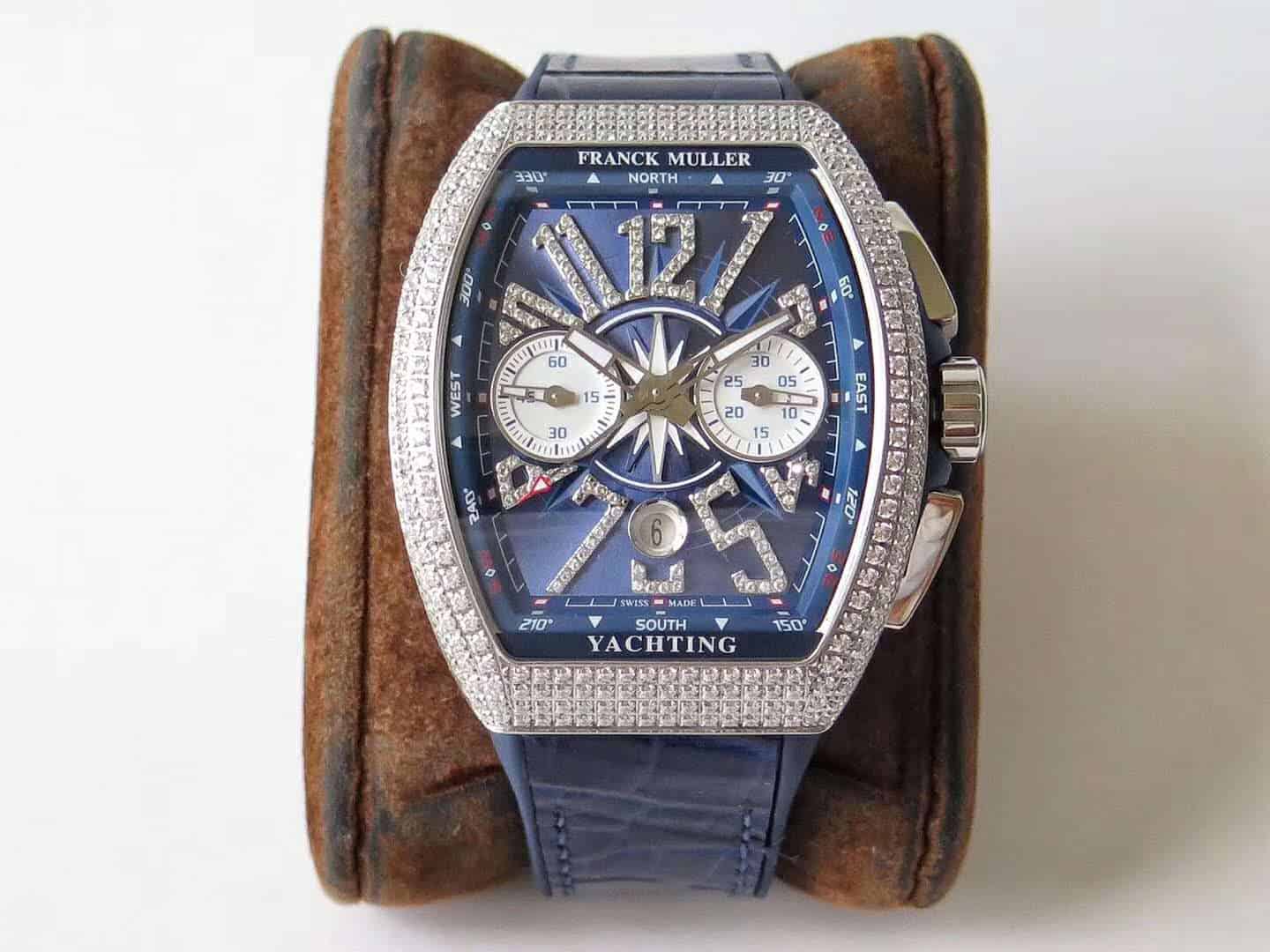 ĐỒNG HỒ FRANCK MULLER V45 MÀU XANH ĐÍNH ĐÁ REP 11 MÁY THỤY SỸ 44X54MM (1) ĐỒNG HỒ FRANCK MULLER V45 MÀU XANH ĐÍNH ĐÁ REP 11 MÁY THỤY SỸ 44X54MM (2)