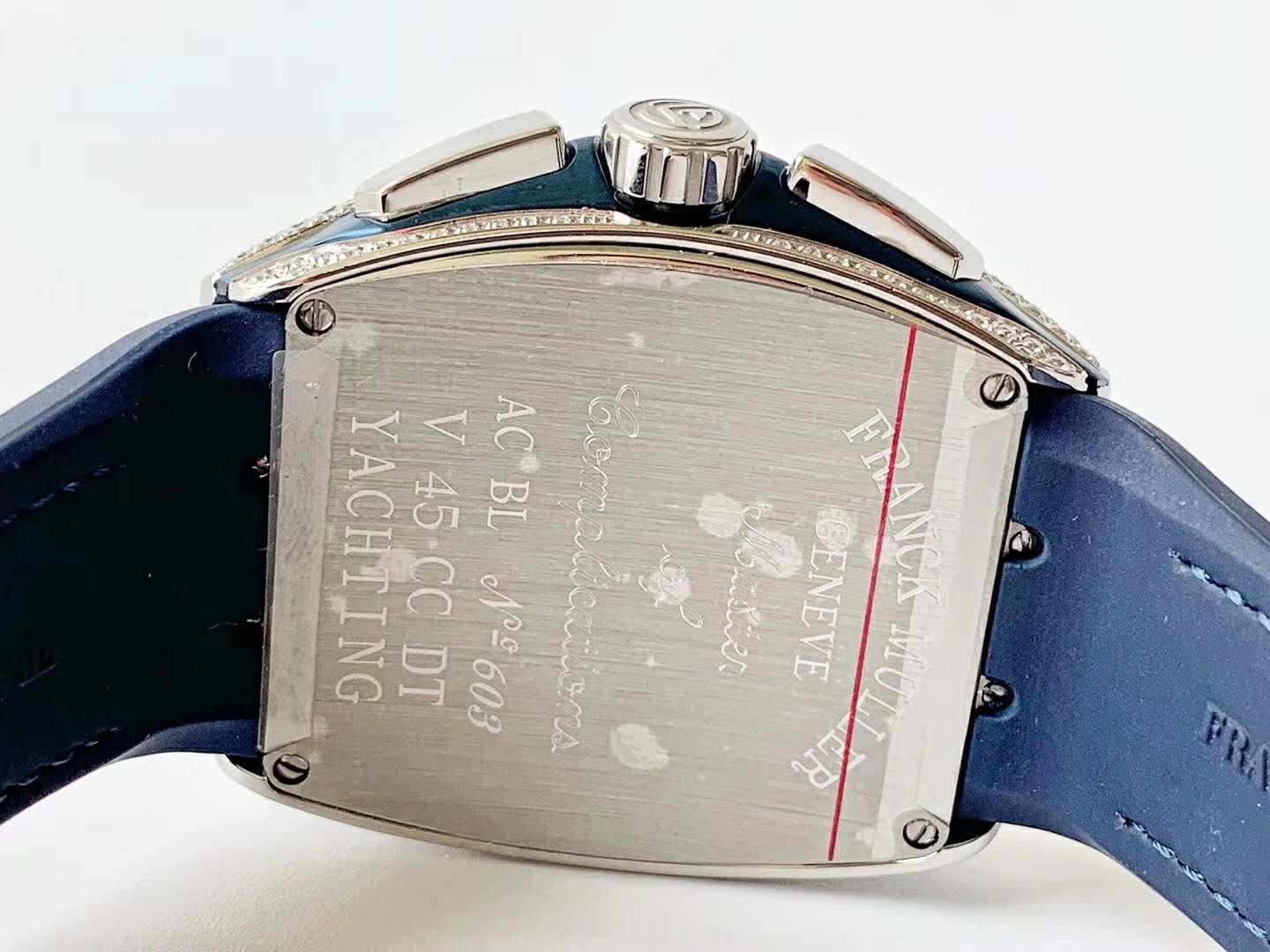 ĐỒNG HỒ FRANCK MULLER V45 MÀU XANH ĐÍNH ĐÁ REP 11 MÁY THỤY SỸ 44X54MM (3) ĐỒNG HỒ FRANCK MULLER V45 MÀU XANH ĐÍNH ĐÁ REP 11 MÁY THỤY SỸ 44X54MM (2)