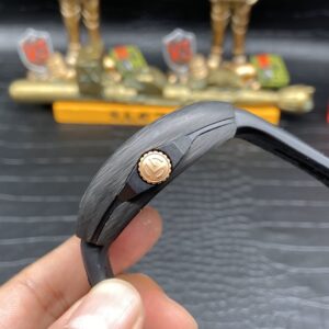 FRANCK MULLER VANGUARD COPIES WATCHES SKELETON CARBON CASE 45MM 4 ĐỒNG HỒ FRANCK MULLER VANGUARD SKELETON VỎ CARBON REP 11 CỌC SỐ DẠ QUANG 45MM (2)