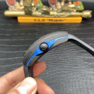 FRANCK MULLER VANGUARD SKELETON BLUE DIAL CARBON FAKE WATCH 45MM 4 ĐỒNG HỒ FRANCK MULLER VANGUARD SKELETON VỎ CARBON REP 11 VIỀN XANH 45MM (2)