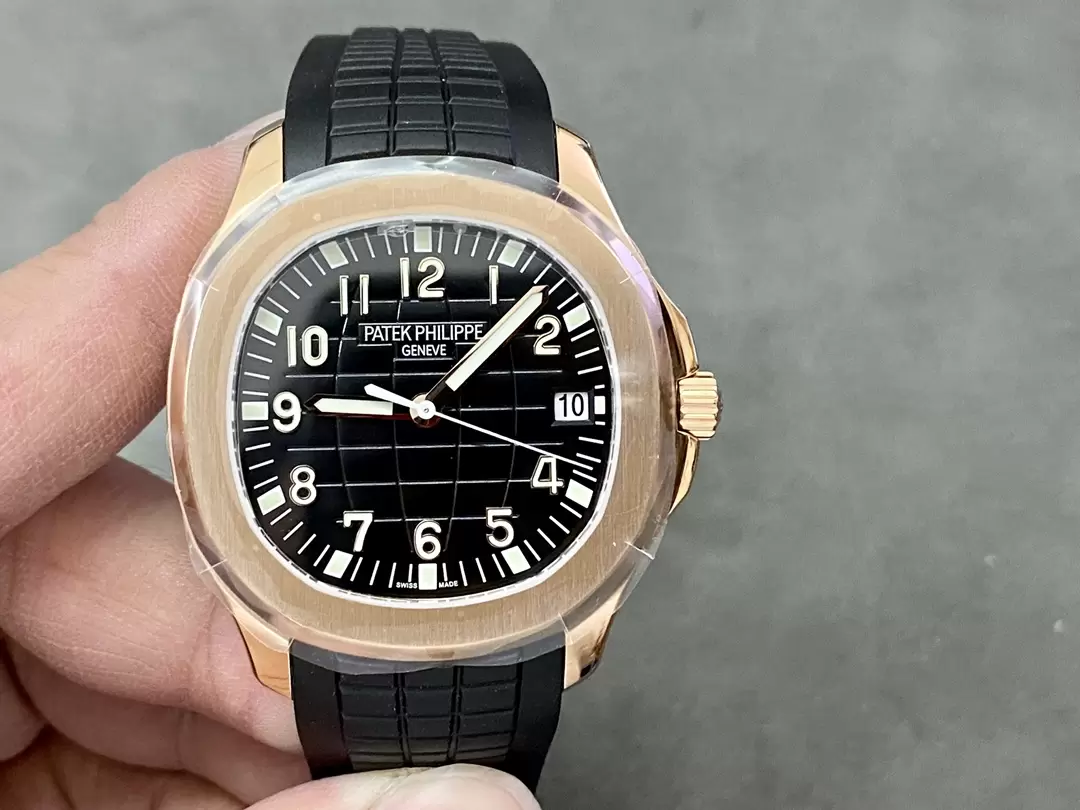 ĐỒNG HỒ PATEK PHILIPPE AQUANAUT 5167R ROSE GOLD MẶT ĐEN REP 11 3K FACTORY 40MM (1) ĐỒNG HỒ PATEK PHILIPPE AQUANAUT 5167R ROSE GOLD MẶT ĐEN REP 11 3K FACTORY 40MM (2)