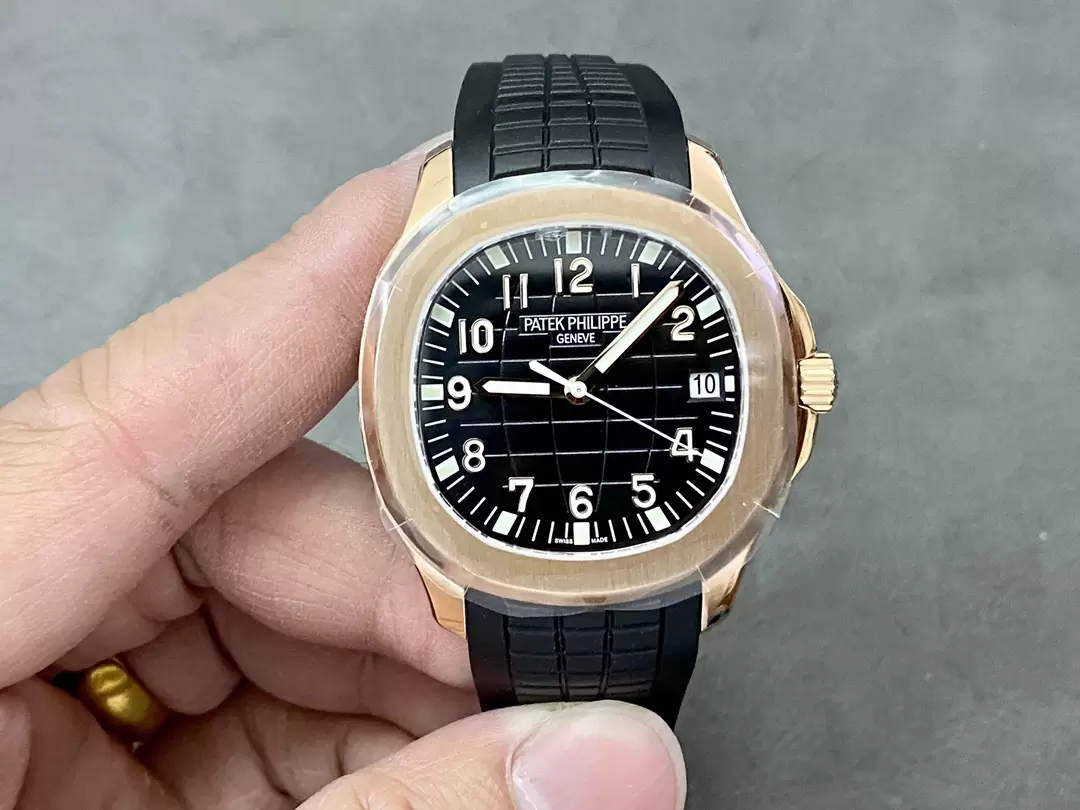 ĐỒNG HỒ PATEK PHILIPPE AQUANAUT 5167R ROSE GOLD MẶT ĐEN REP 11 3K FACTORY 40MM (2) ĐỒNG HỒ PATEK PHILIPPE AQUANAUT 5167R ROSE GOLD MẶT ĐEN REP 11 3K FACTORY 40MM (2)