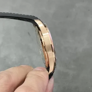 ĐỒNG HỒ PATEK PHILIPPE AQUANAUT 5167R ROSE GOLD MẶT ĐEN REP 11 3K FACTORY 40MM 5 ĐỒNG HỒ PATEK PHILIPPE AQUANAUT 5167R ROSE GOLD MẶT ĐEN REP 11 3K FACTORY 40MM (2)