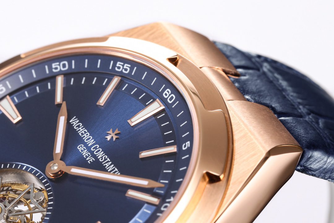 ĐỒNG HỒ VACHERON CONSTANTIN OVERSEAS TOURBILON ROSE GOLD 6000V REP 11 MẶT XANH 42 (6) ĐỒNG HỒ VACHERON CONSTANTIN OVERSEAS TOURBILON ROSE GOLD 6000V REP 11 MẶT XANH 42 (2)