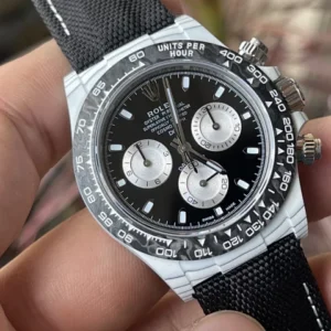 ĐỒNG HỒ ROLEX DAYTONA CARBON REP 1:1 CAO CẤP MÁY CƠ AUTOMATIC 40MM 4 ĐỒNG HỒ ROLEX DAYTONA CARBON REP 11 CAO CẤP MÁY CƠ AUTOMATIC 40MM (2)