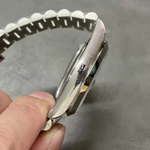 ROLEX DAY-DATE 228236 REPLICA WATCH VONFRAM STEEL GREEN DIAL GM FACTORY 40MM 5 ĐỒNG HỒ CHẾ TÁC ROLEX DAY-DATE 228236 REPLICA 1:1 THÉP VONFRAM MẶT XANH GM FACTORY 40MM