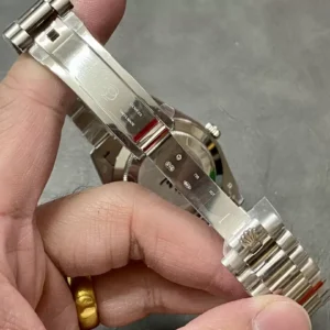 ROLEX DAY-DATE 228236 REPLICA WATCH VONFRAM STEEL GREEN DIAL GM FACTORY 40MM 7 ĐỒNG HỒ CHẾ TÁC ROLEX DAY-DATE 228236 REPLICA 1:1 THÉP VONFRAM MẶT XANH GM FACTORY 40MM