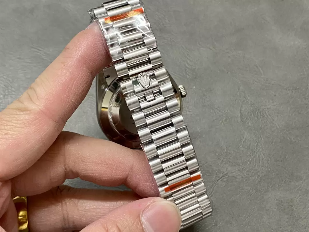 ĐỒNG HỒ ROLEX DAY-DATE REPLICA CAO CẤP MẶT ICE BLUE NHÀ MÁY GM V3 40MM (1) ĐỒNG HỒ ROLEX DAY-DATE REPLICA CAO CẤP MẶT ICE BLUE NHÀ MÁY GM V3 40MM